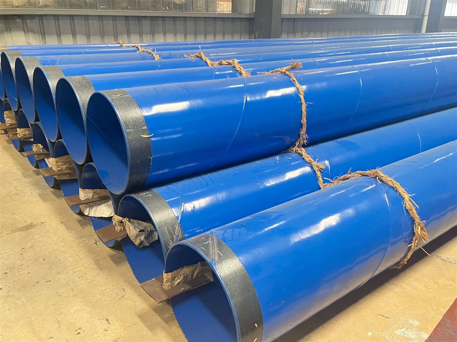 Epoxy-Coated Steel Pipe Epoxy-Coated Steel Pipe